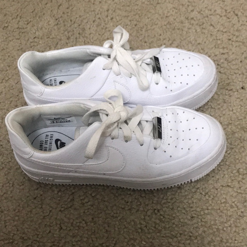 Nike Air Force 1 Sage white